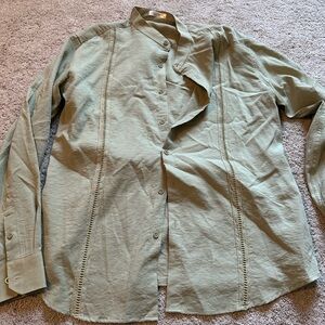 Bundle of 5 Coofandy men’s linen shirts. medium